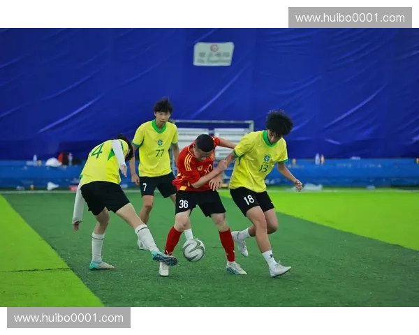 今晚最受关注足球大战全程直播精彩瞬间不容错过